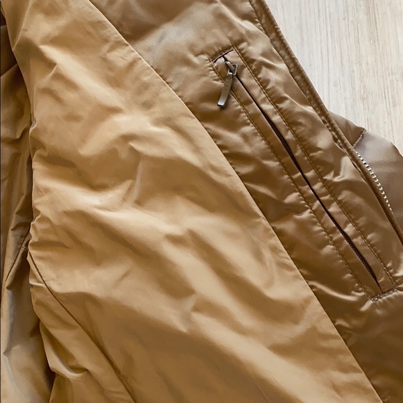 Andrew Marc down puffer coat Size Medium - Picture 5 of 7